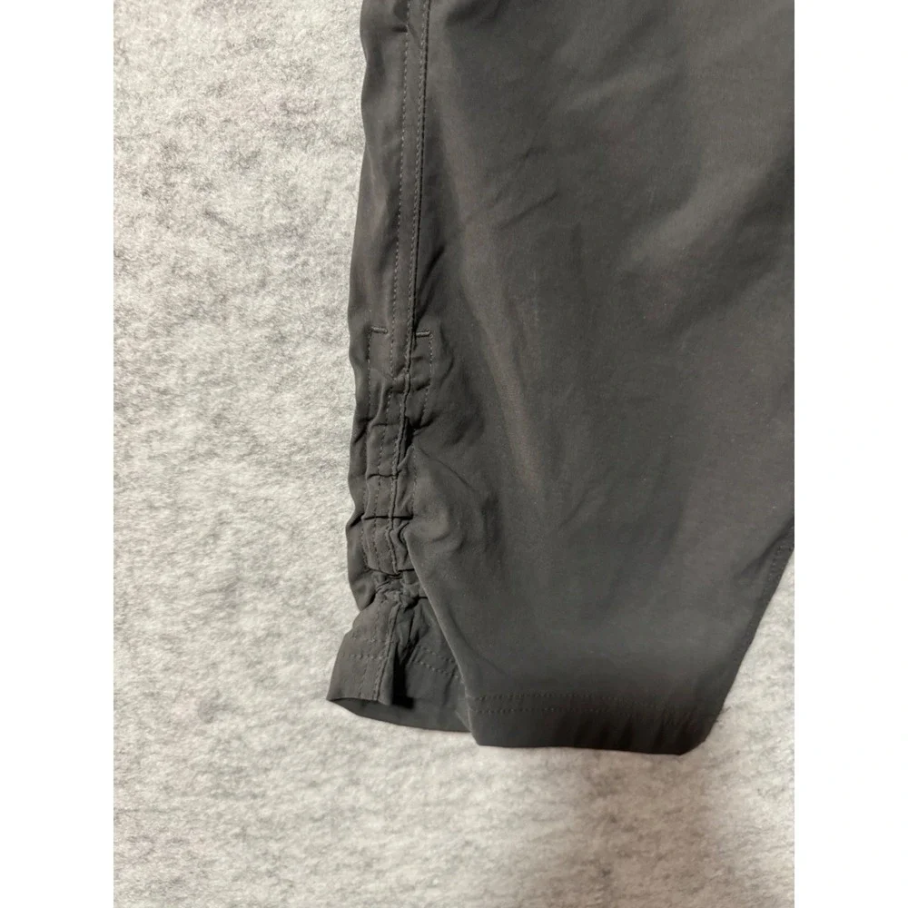 Eddie Bauer Women's Gray Capris Size 14 Hiking Camping Lightweight ;
